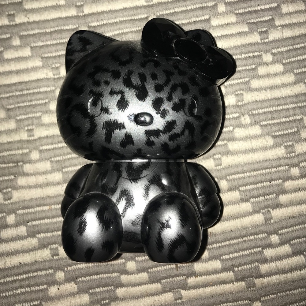 Hello kitty brush holder rare